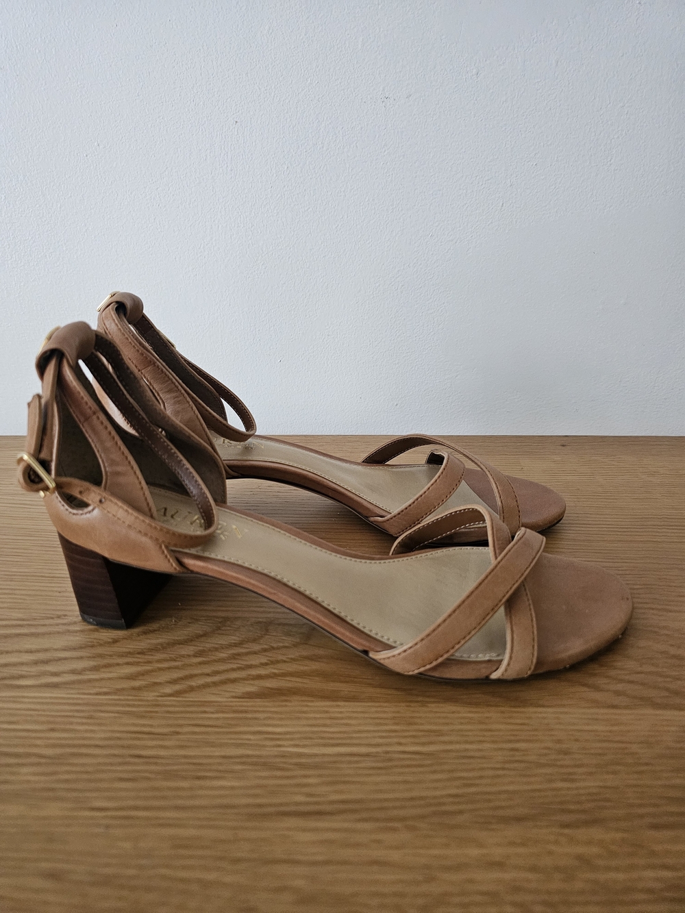 Lauren Ralph Lauren Women's Tan Leather Block Heel Sandals Size 6.5